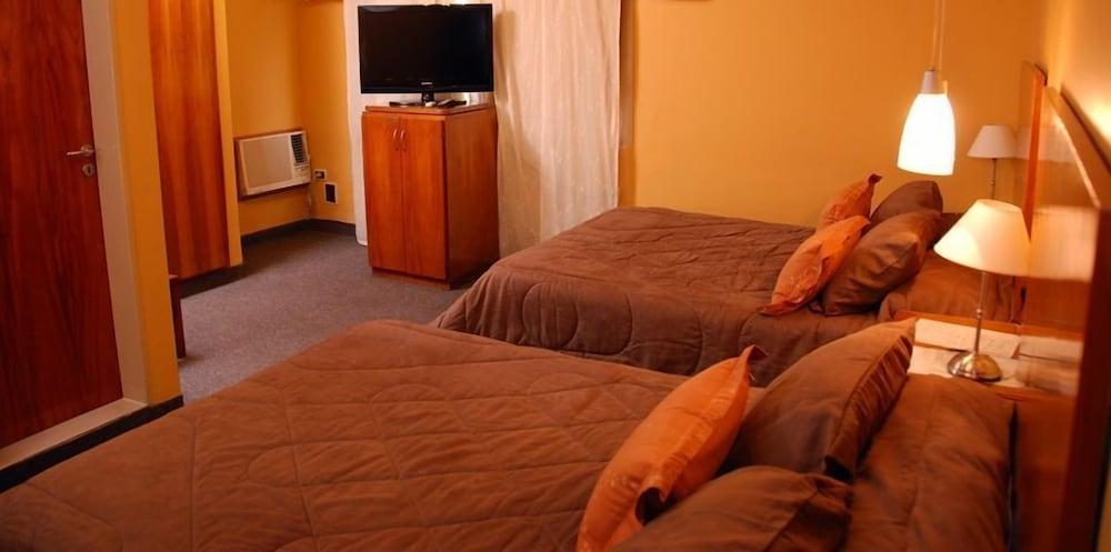 Hotel Посадас Екстериор снимка