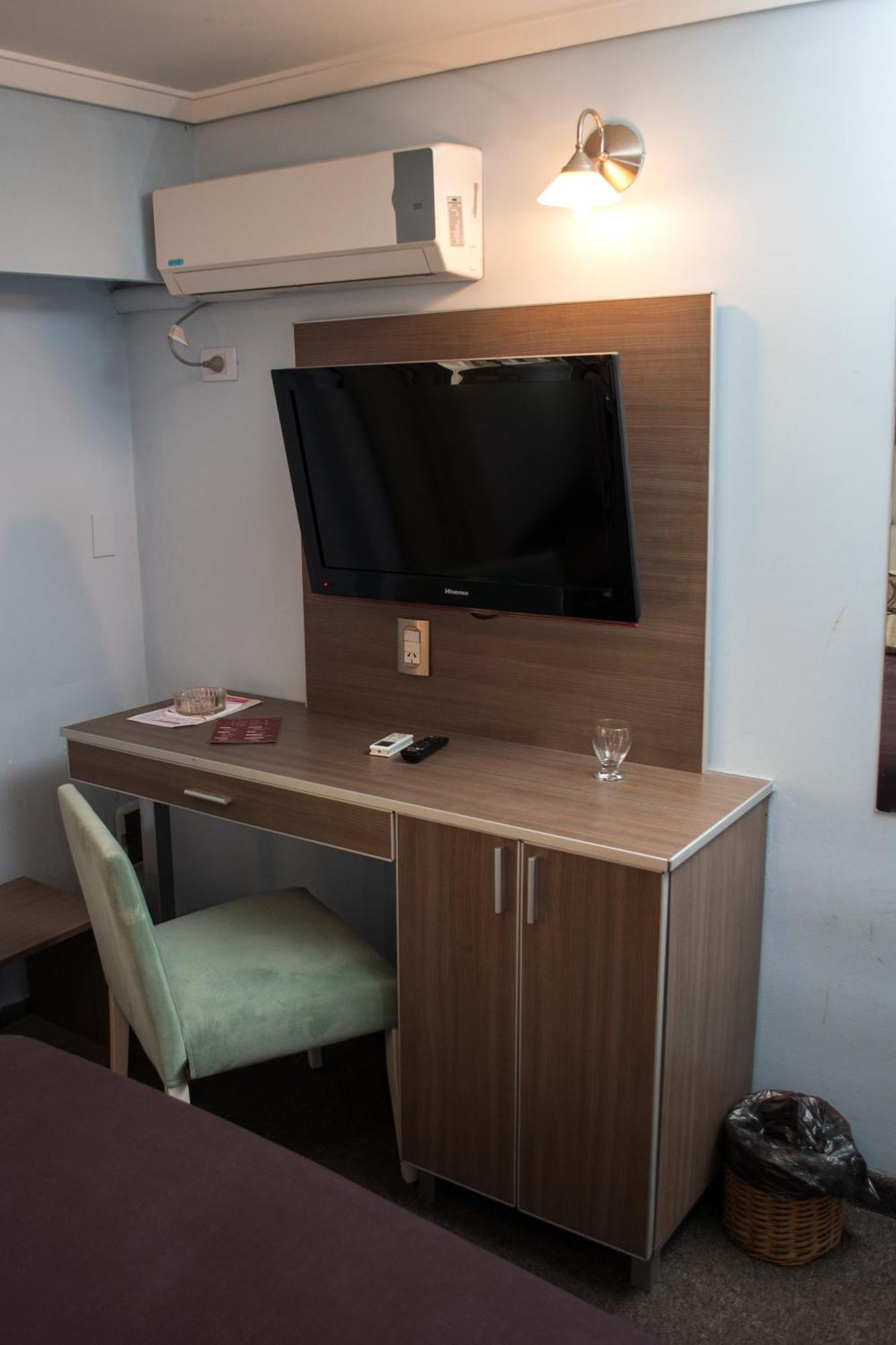 Hotel Посадас Стая снимка
