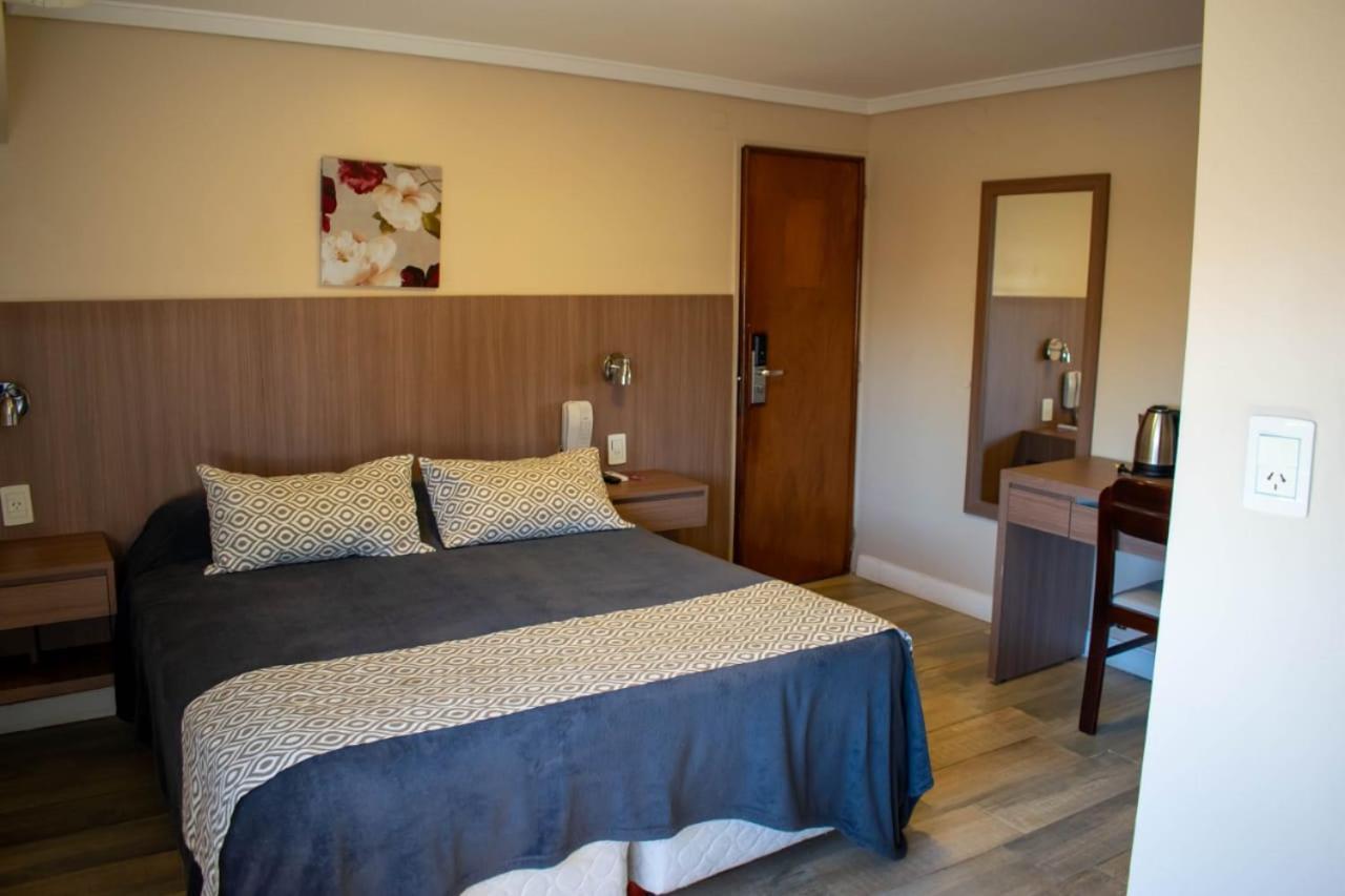 Hotel Посадас Екстериор снимка