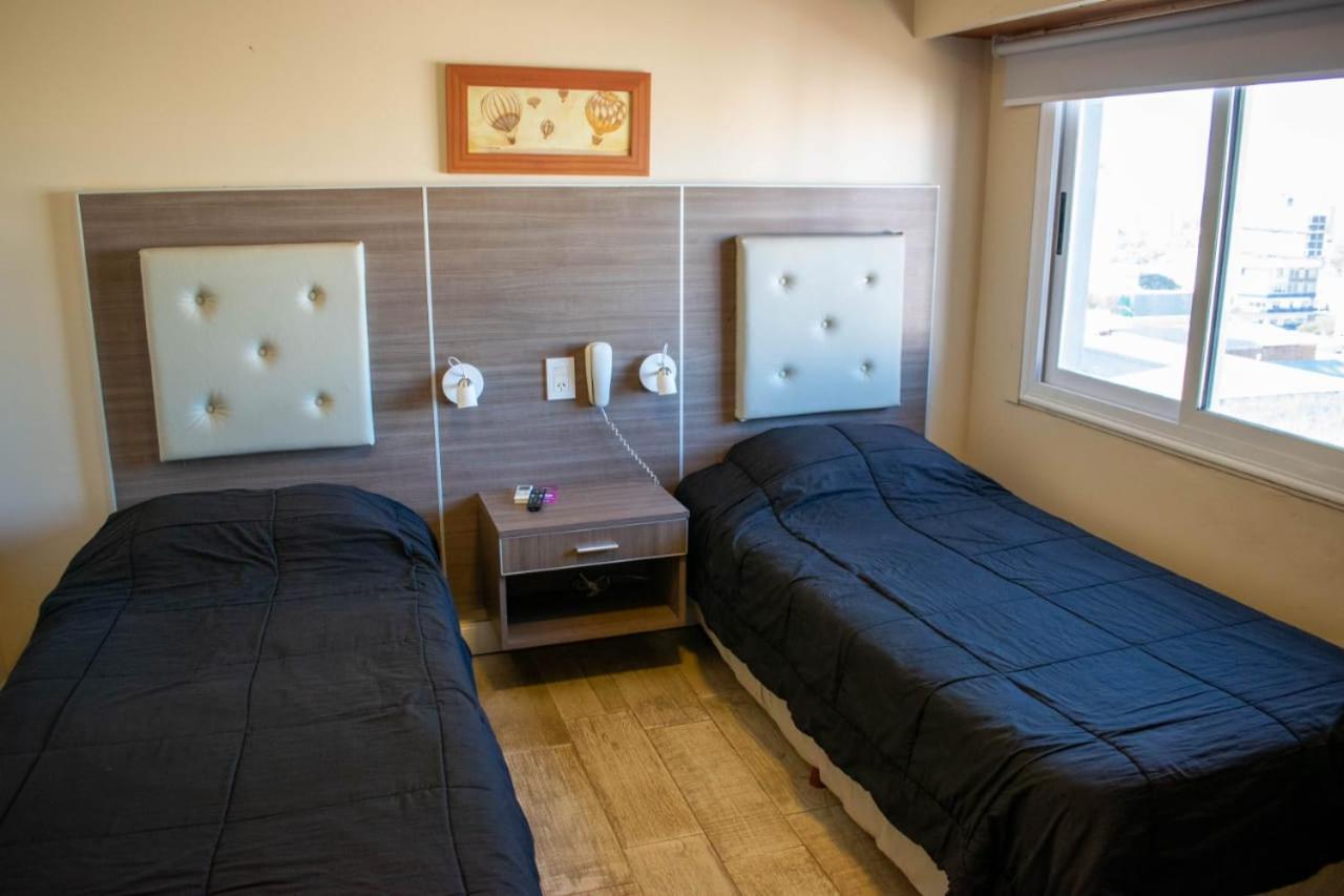 Hotel Посадас Екстериор снимка