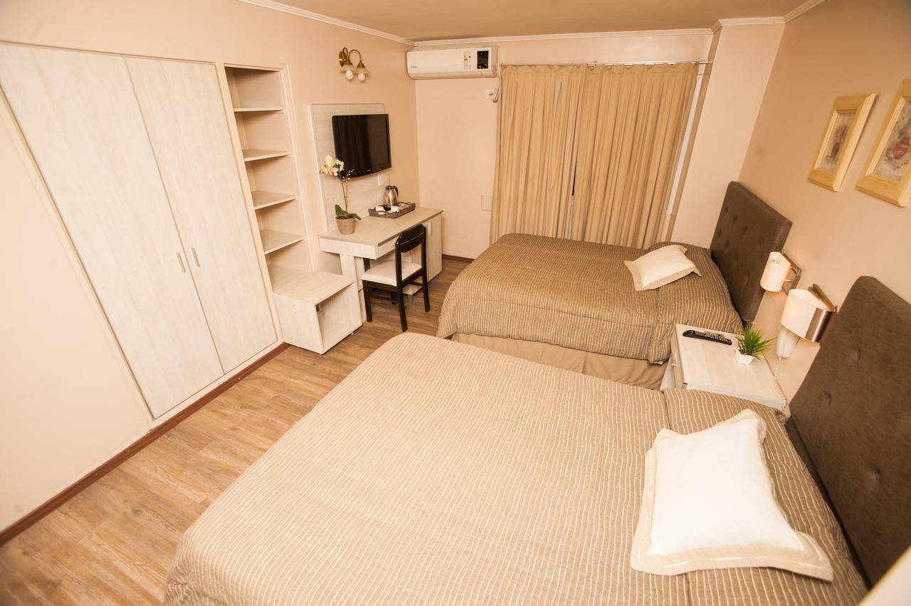Hotel Посадас Екстериор снимка