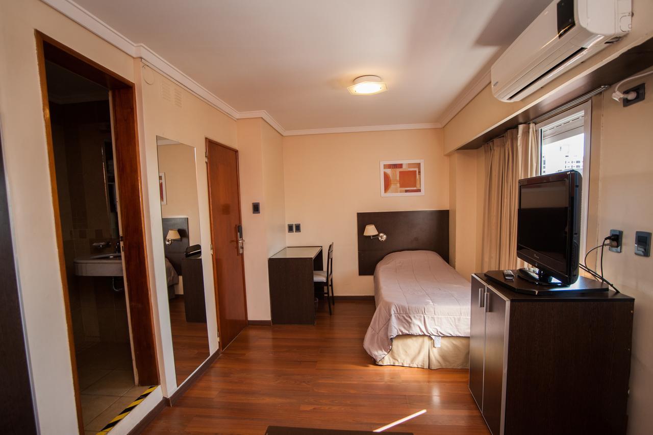 Hotel Посадас Екстериор снимка
